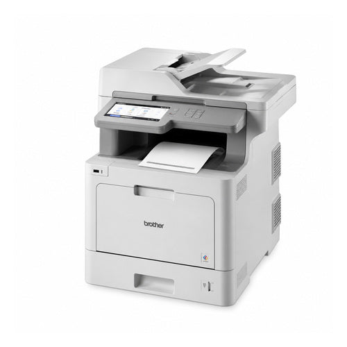 Impresora de etiquetas Brother MFC-L9570CDWLT MFCL9570CDWT4BOM en uso sobre fondo blanco