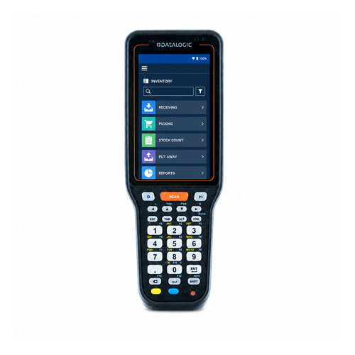 Terminal de mano Datalogic SKORPIO X40 946400008 en uso sobre fondo blanco