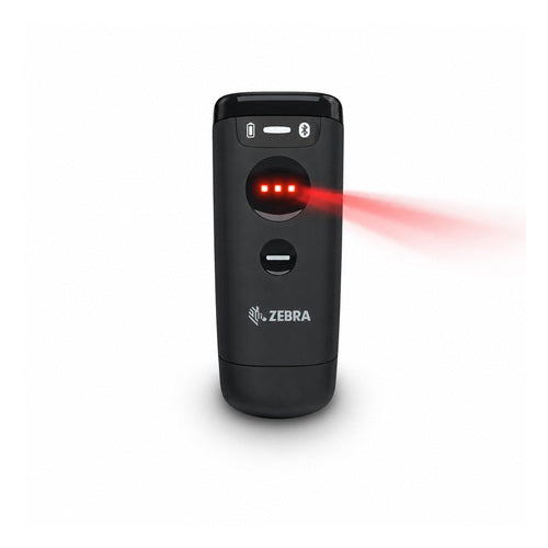 Lector de códigos de barras Zebra CS6080 negro CS6080-SR40004VZWW en uso sobre fondo blanco