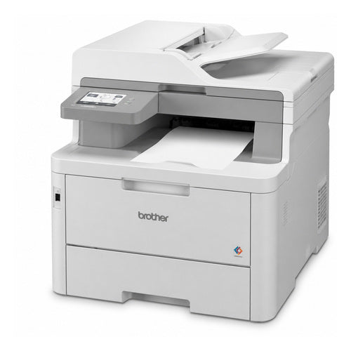 Impresora de etiquetas Brother MFC-L8390CDW MFCL8390CDWRE1 en uso sobre fondo blanco