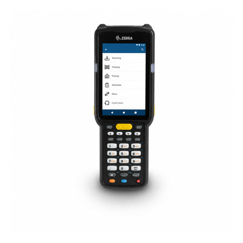 Terminal de mano Zebra MC3300 MC330L-GE4EG4RW en uso sobre fondo blanco