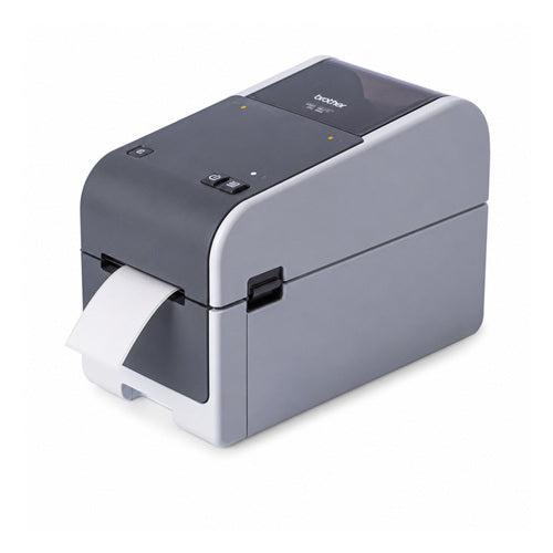 Impresora de etiquetas Brother TD-2320D TD2320D203Z1 en uso sobre fondo blanco