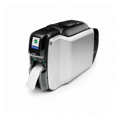 Impresora de etiquetas Zebra ZC300PRINTDUALSIDED ZC32-0M0C000EM00 en uso sobre fondo blanco