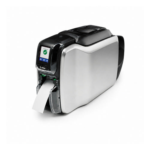 Impresora de etiquetas Zebra ZC300PRINTDUALSIDED ZC32-0M0C000EM00 en uso sobre fondo blanco